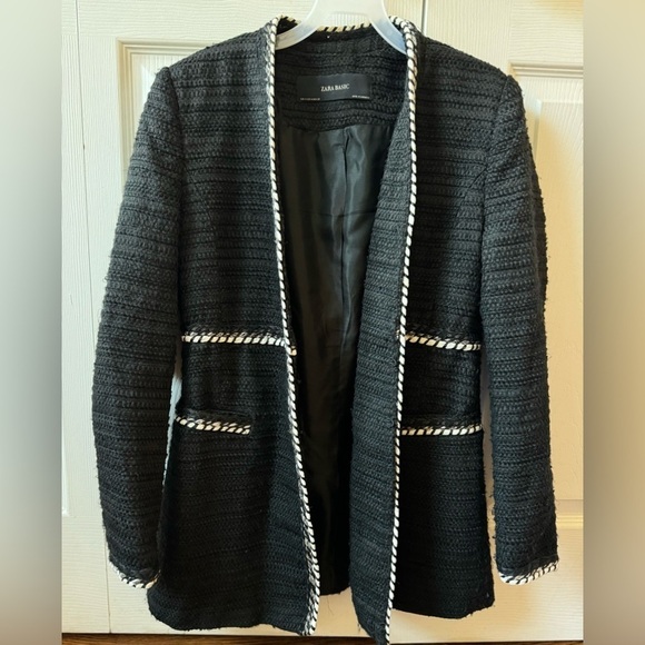ZARA BASIC wool blend black blazer with white trim (M) - Picture 2 of 6